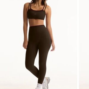 Set Active formcloud Cloud Control leggings & training bra -  Maverick sold out